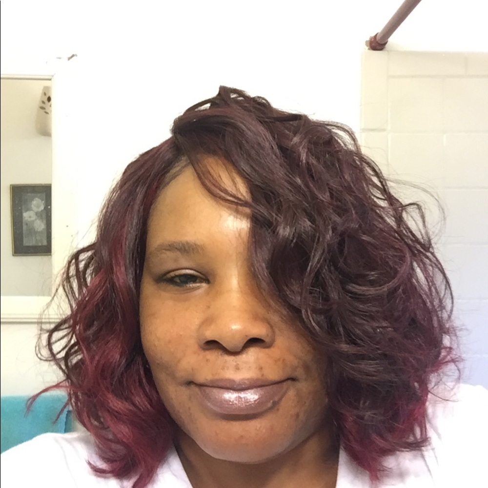 Meet your Posher, Nicole